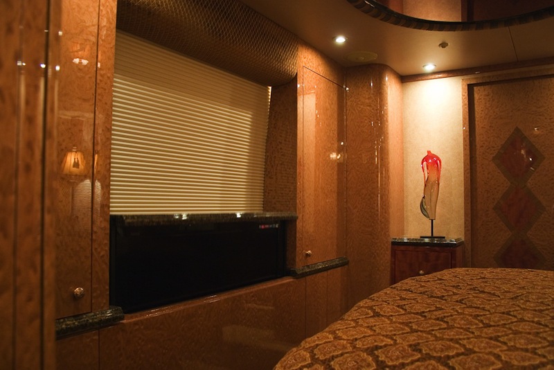 2006 Prevost Millennium XLII For Sale