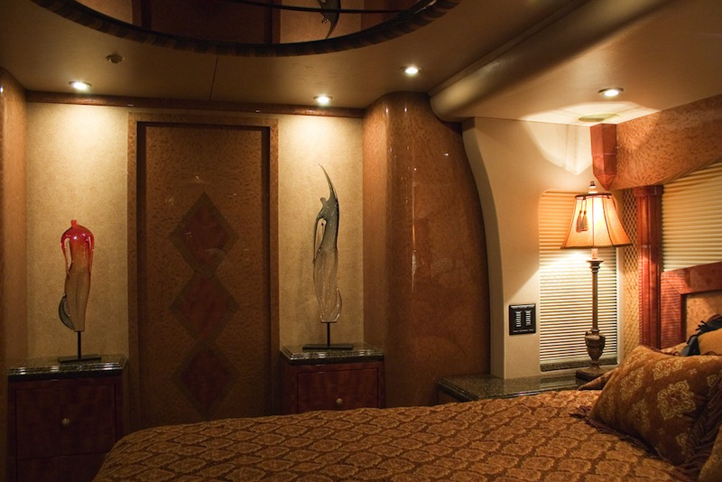 2006 Prevost Millennium XLII For Sale