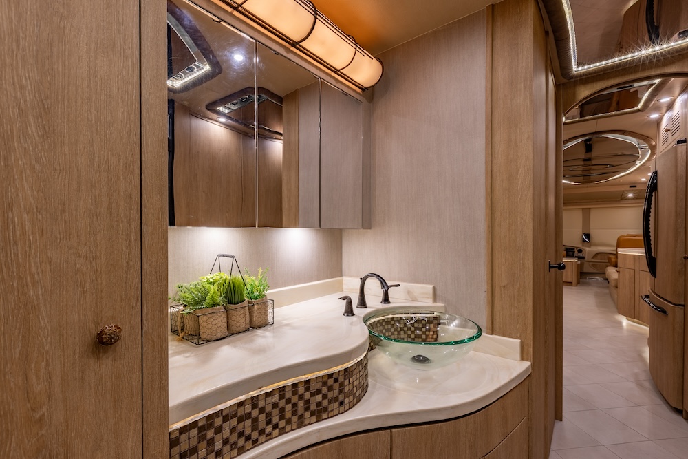2008 Prevost Millennium XLII For Sale