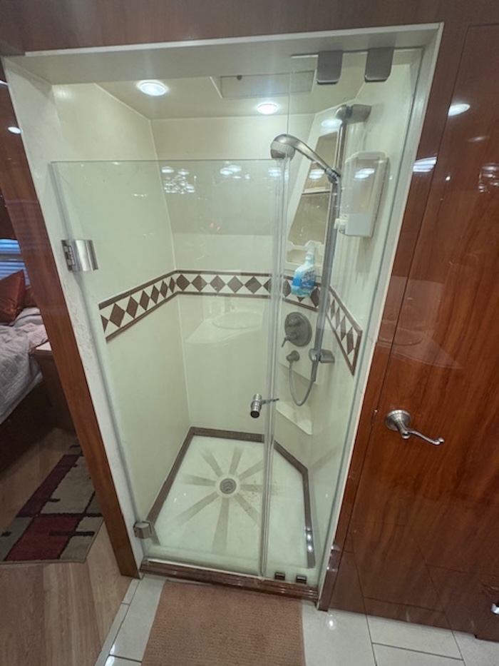 2008 Prevost Parliament H3-45 For Sale