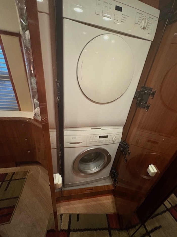 2008 Prevost Parliament H3-45 For Sale