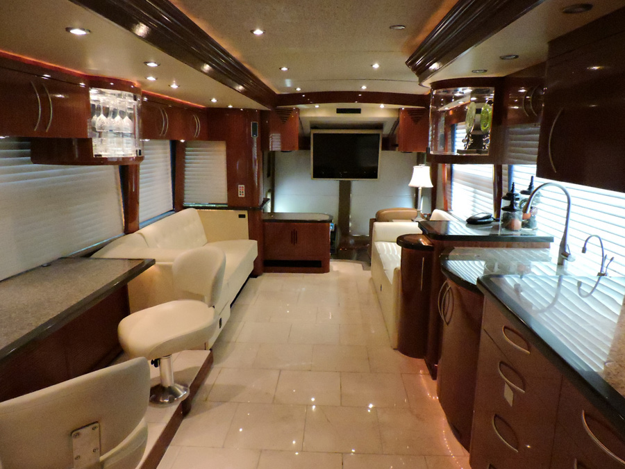 2008 Prevost Parliament H3-45 For Sale