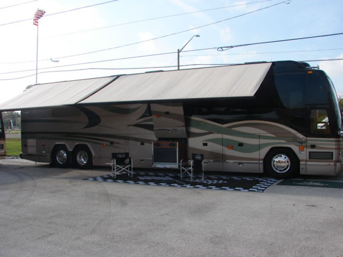 2008 Prevost Parliament H3-45 For Sale