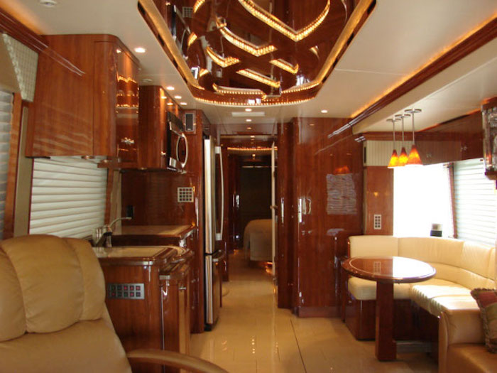 2008 Prevost Parliament H3-45 For Sale