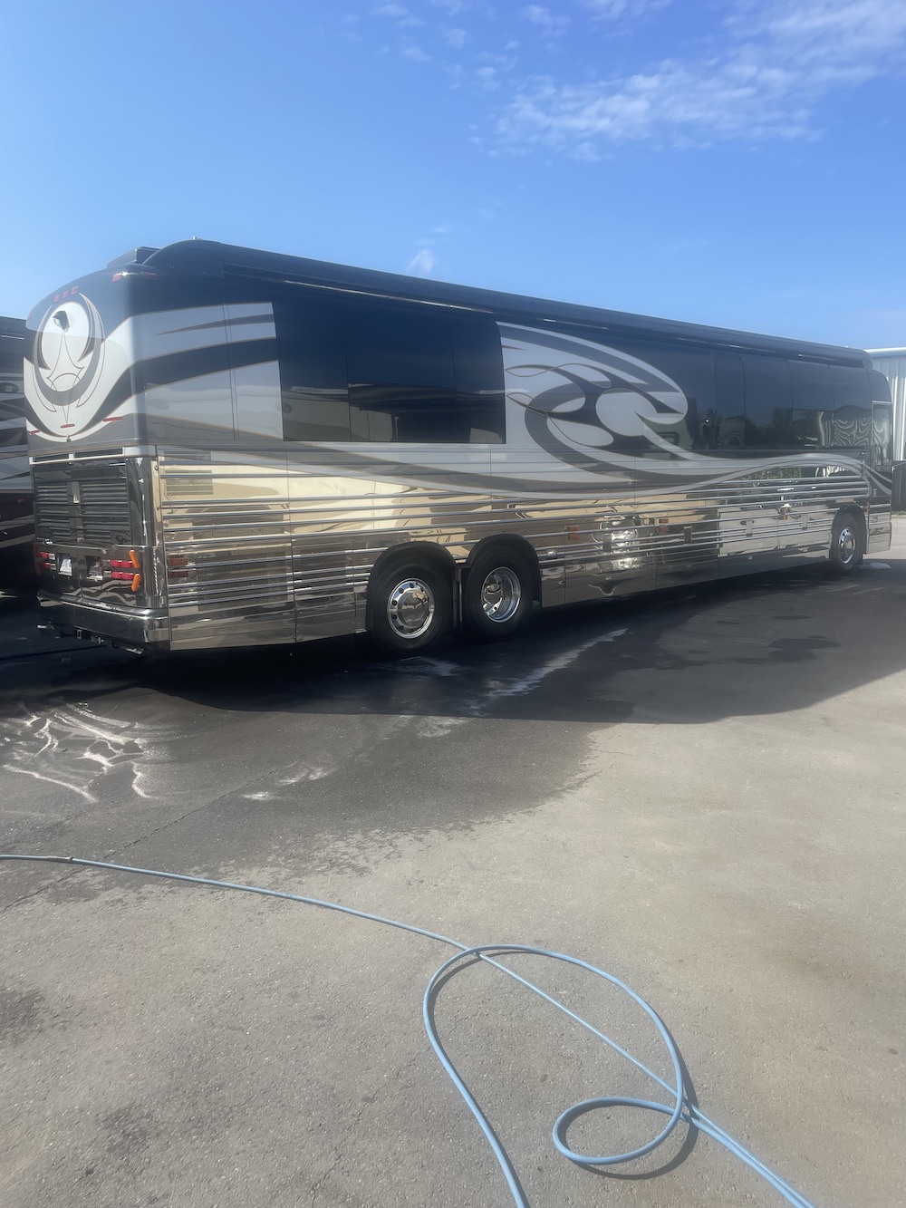 2008 Prevost Parliament XLII For Sale