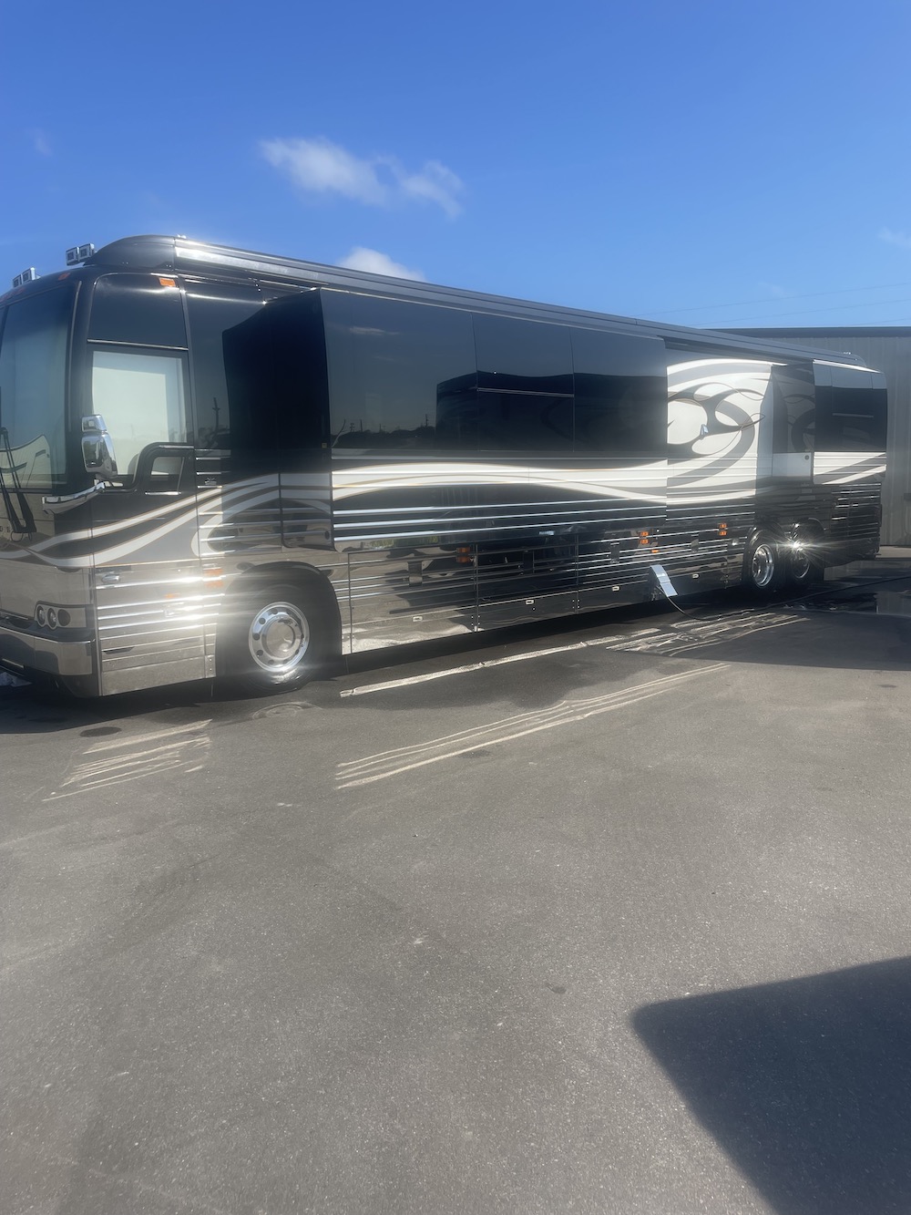 2008 Prevost Parliament XLII For Sale