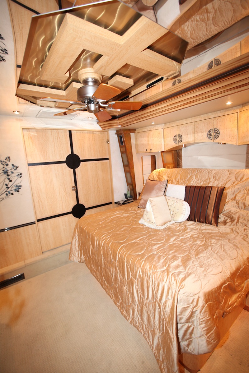 2008 Prevost Parliament XLII For Sale