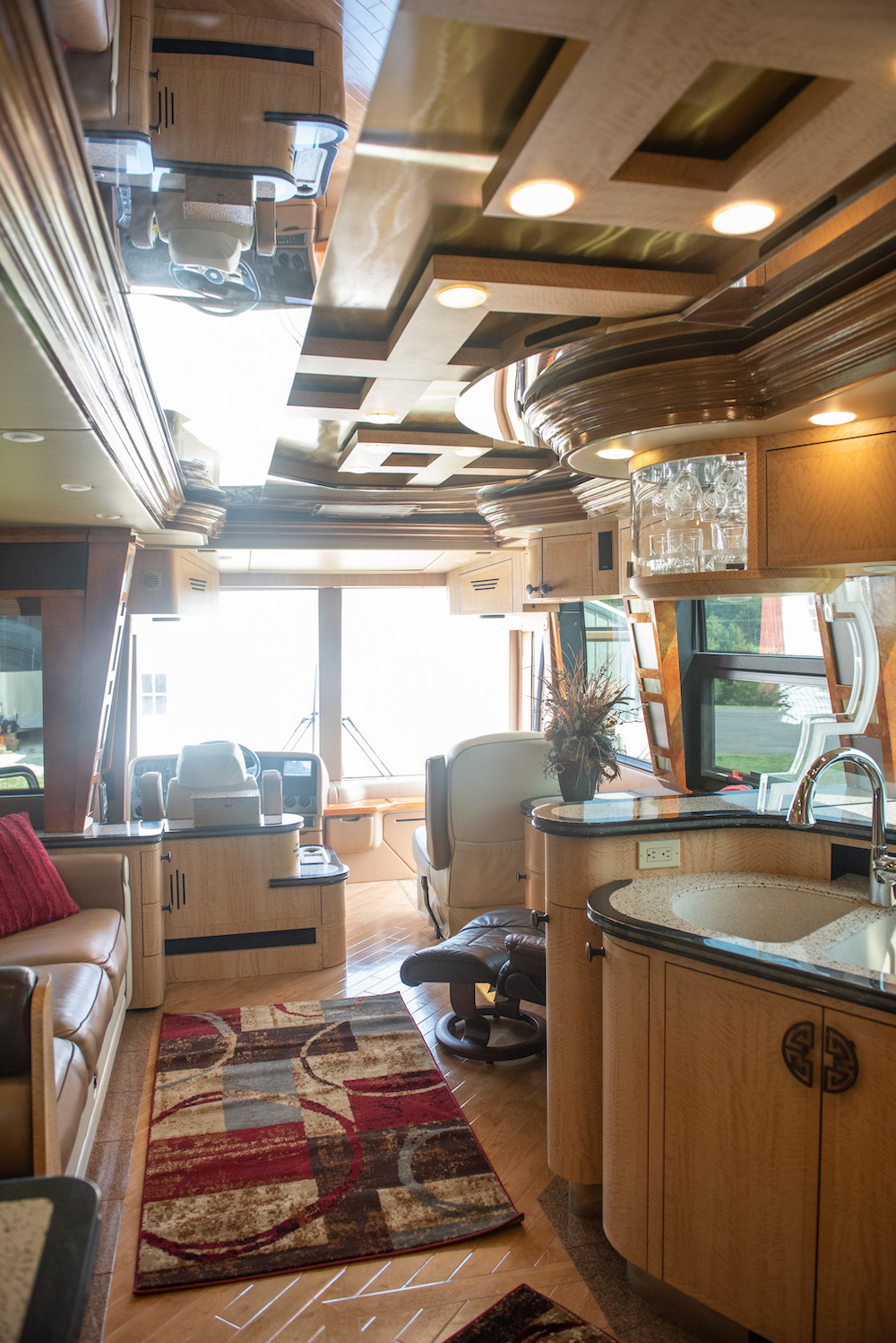 2008 Prevost Parliament XLII For Sale