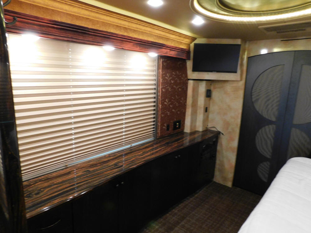 2008 Prevost  H3-45 For Sale