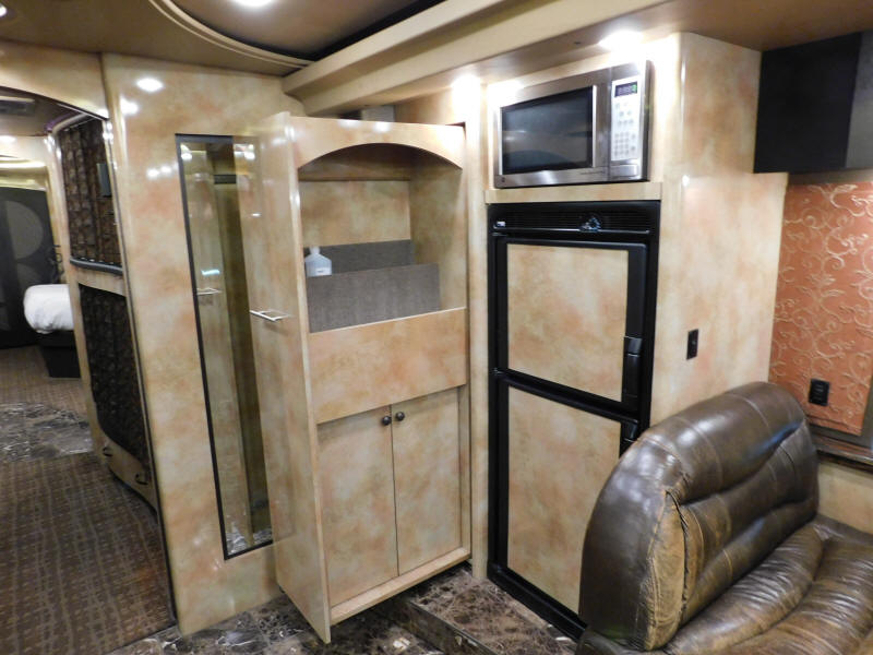 2008 Prevost  H3-45 For Sale