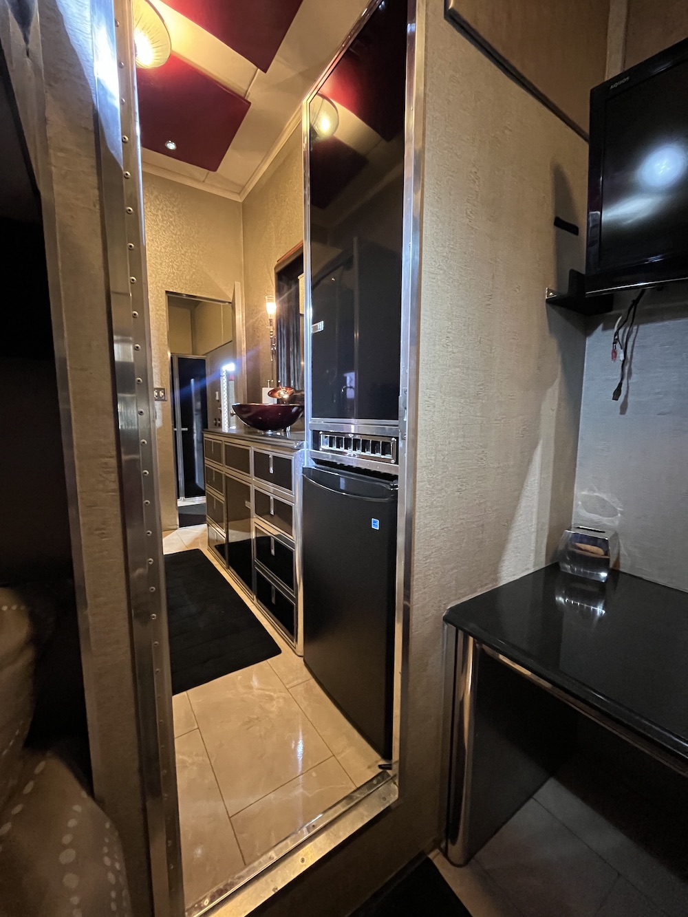 2009 Prevost Trailer For Sale