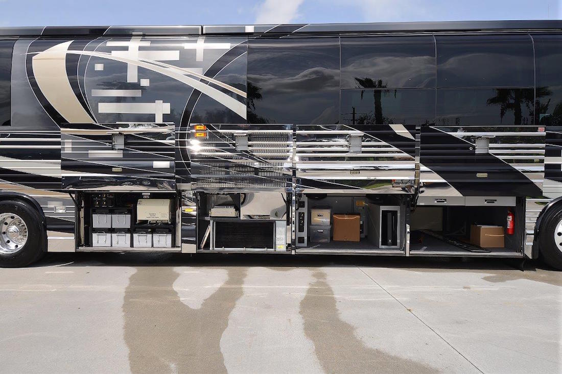 2009 Prevost Country Coach XLII For Sale