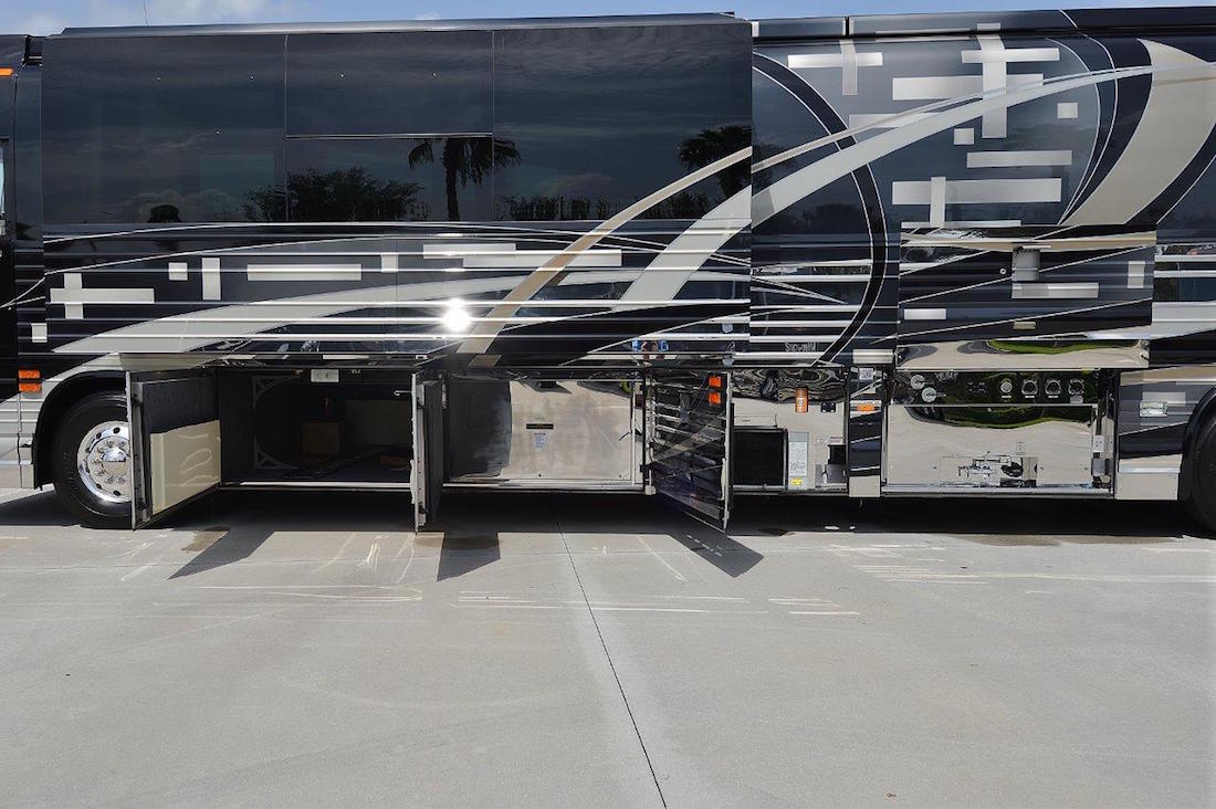 2009 Prevost Country Coach XLII For Sale