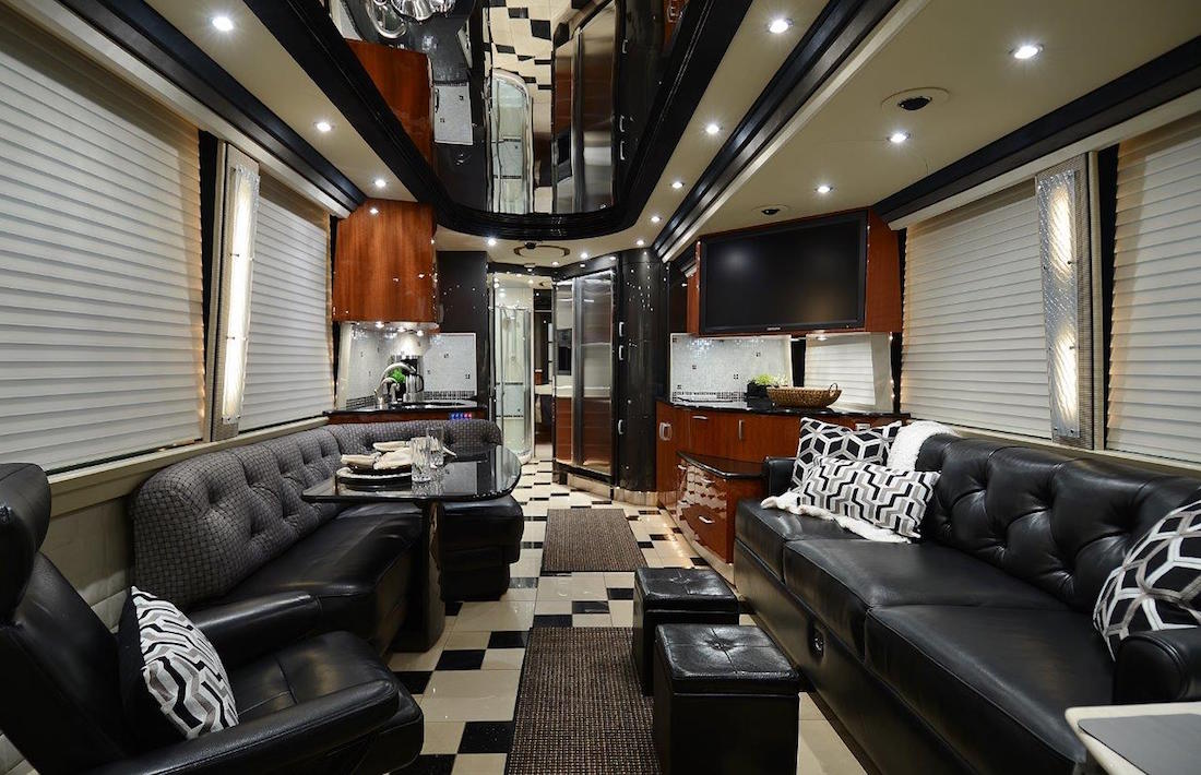 2009 Prevost Country Coach XLII For Sale