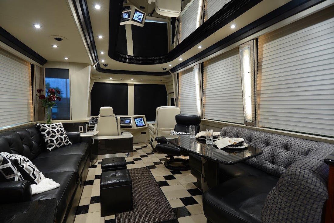 2009 Prevost Country Coach XLII For Sale