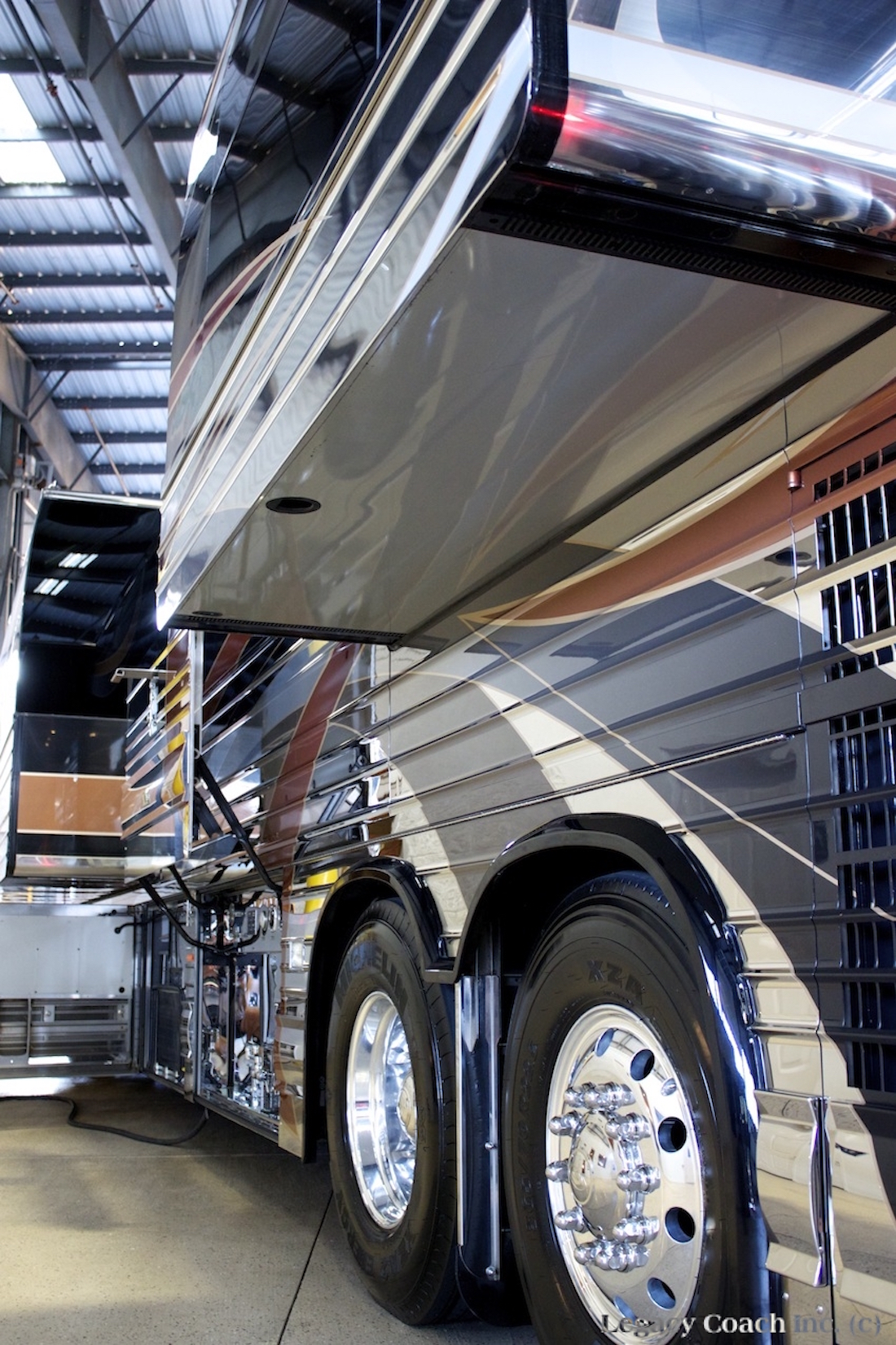 2009 Prevost Country Coach XLII For Sale