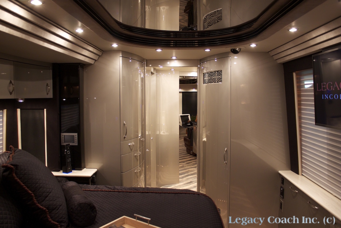 2009 Prevost Country Coach XLII For Sale