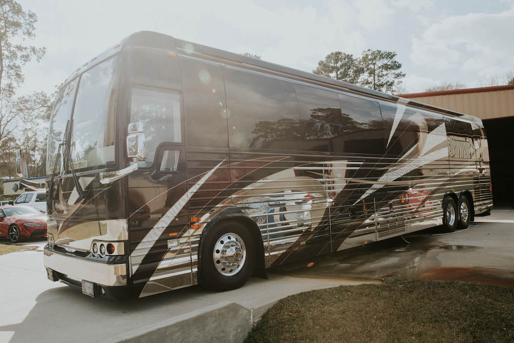 2009 Prevost Country Coach XLII For Sale