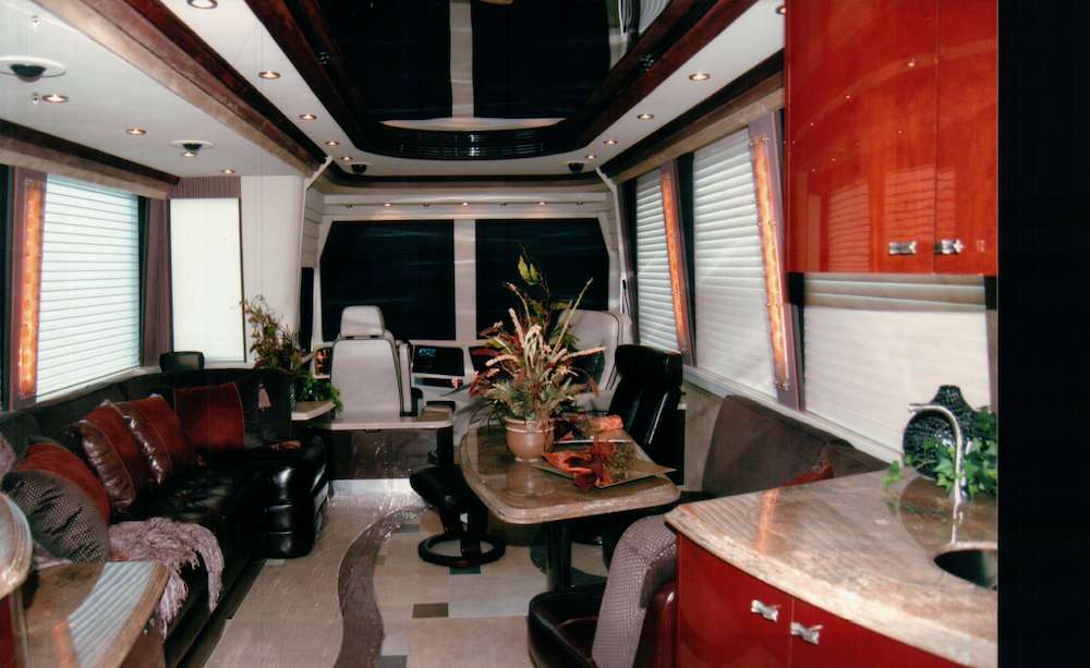 2009 Prevost Country Coach XLII For Sale