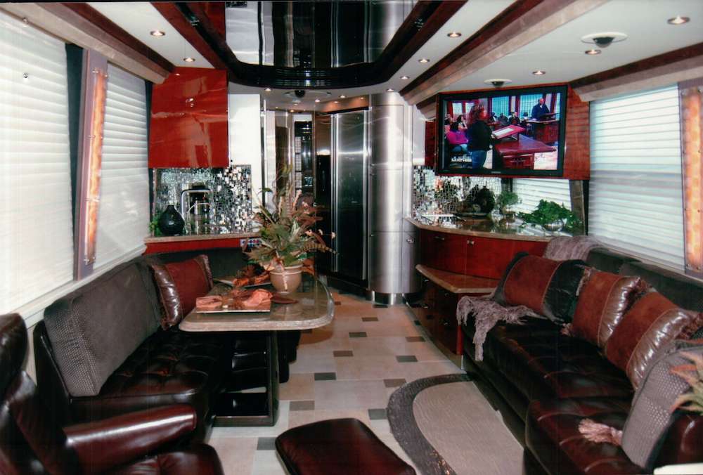 2009 Prevost Country Coach XLII For Sale