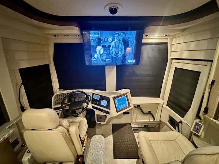 2009 Prevost Country Coach XLII For Sale