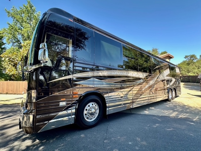 2009 Prevost Country Coach XLII For Sale