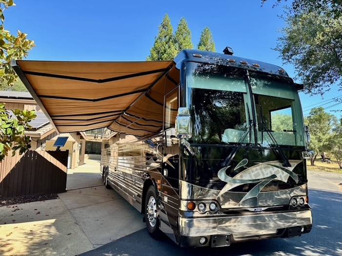 2009 Prevost Country Coach XLII For Sale