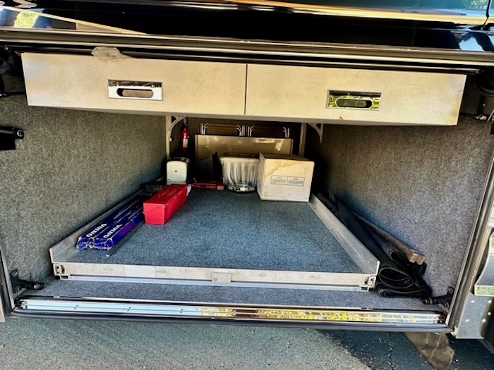 2009 Prevost Country Coach XLII For Sale