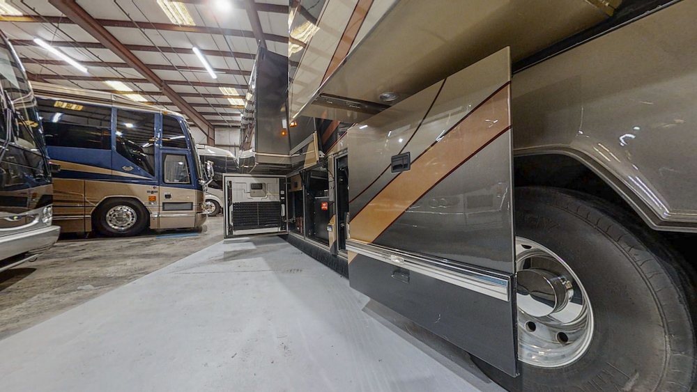 2009 Prevost Featherlite H3-45 For Sale