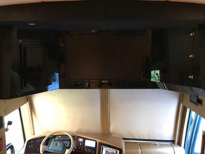 2009 Prevost Featherlite H3-45 For Sale