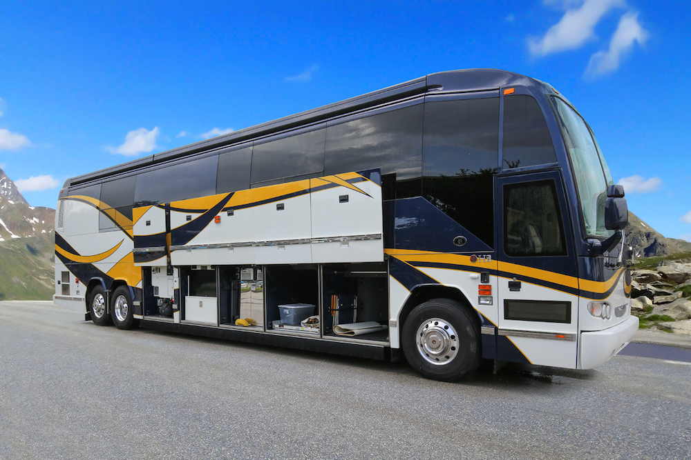 2009 Prevost Featherlite H3-45 For Sale