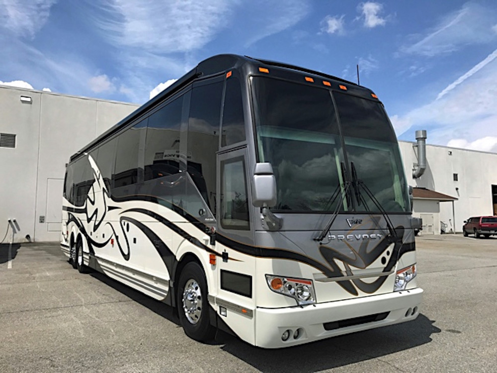 2009 Prevost Featherlite H3-45 For Sale