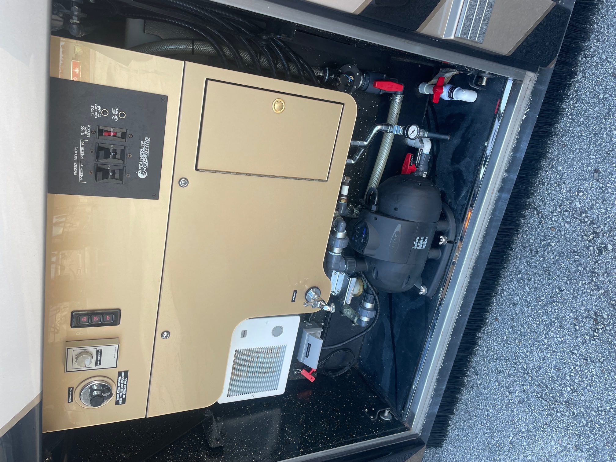 2009 Prevost Featherlite H3-45 For Sale