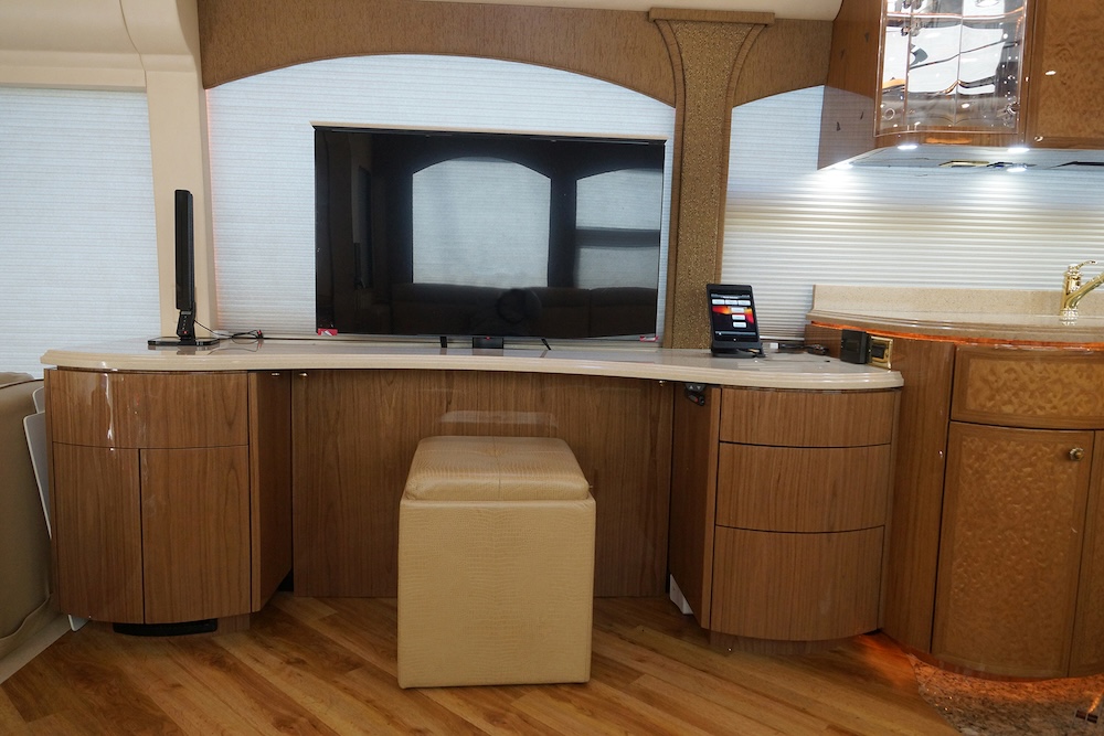 2009 Prevost  Millennium H3-45 For Sale