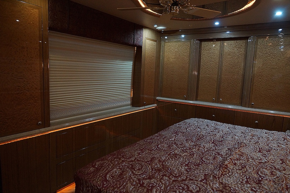 2009 Prevost  Millennium H3-45 For Sale