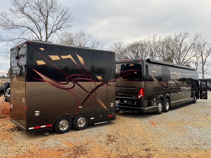 2009 Prevost Featherlite  H3-45 For Sale