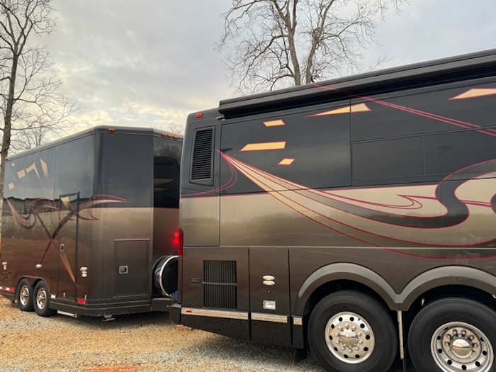 2009 Prevost Featherlite  H3-45 For Sale