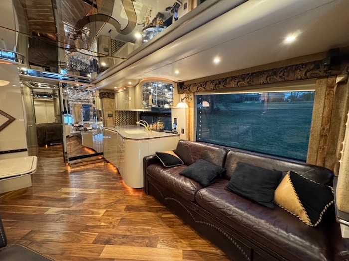 2009 Prevost Featherlite  H3-45 For Sale