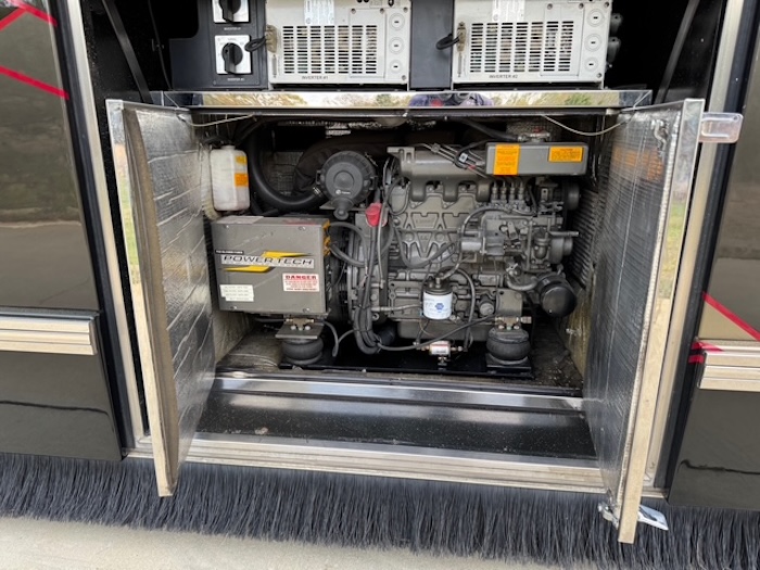 2009 Prevost Featherlite  H3-45 For Sale