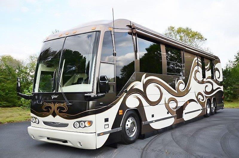 2009 Prevost Featherlite H3-45 For Sale