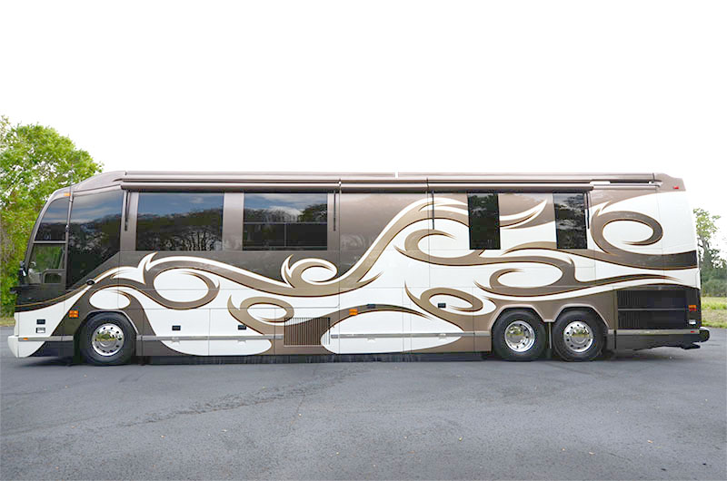 2009 Prevost Featherlite H3-45 For Sale