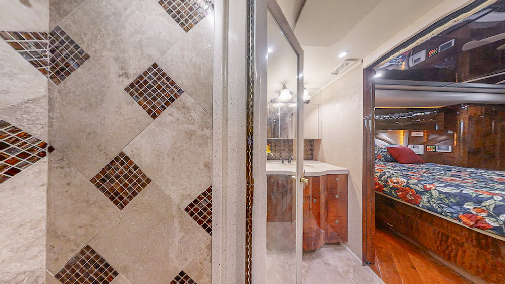 2009 Prevost Featherlite H3-45 For Sale