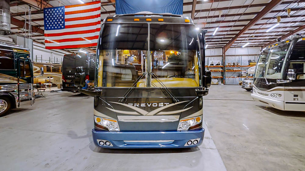 2009 Prevost Featherlite H3-45 For Sale