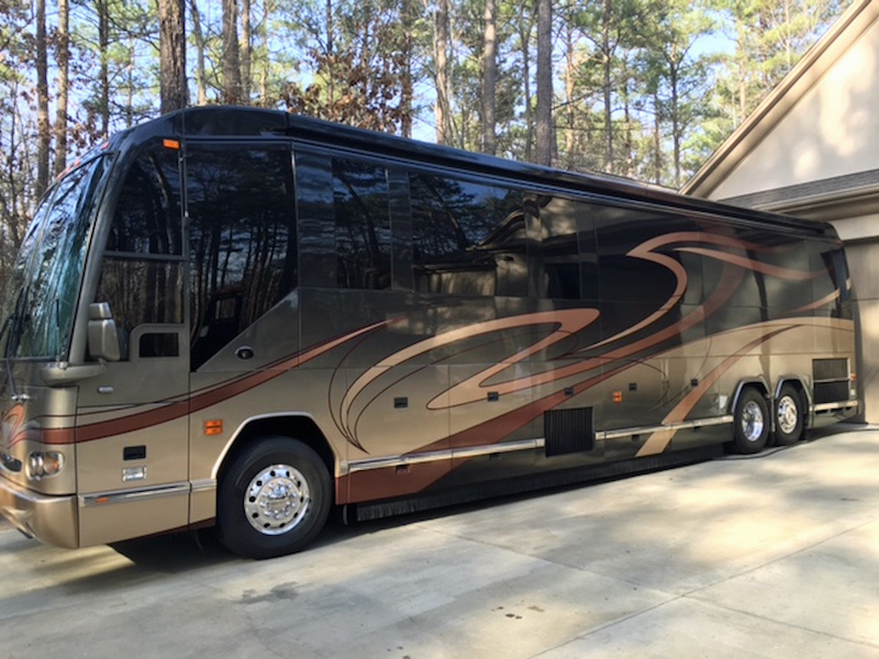 2009 Prevost Featherlite  H3-45 For Sale