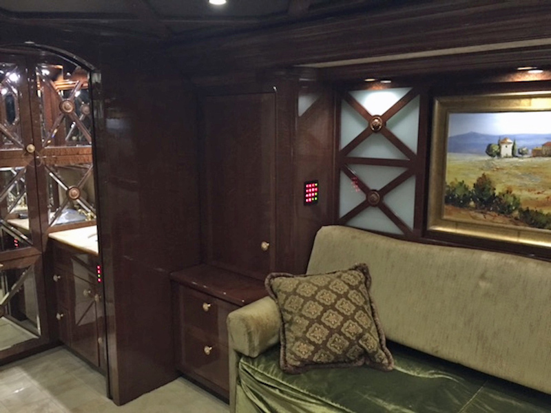2009 Prevost Featherlite  H3-45 For Sale