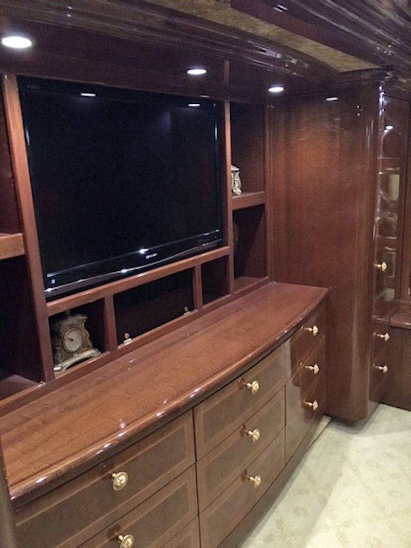 2009 Prevost Featherlite  H3-45 For Sale