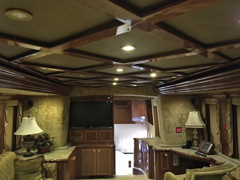 2009 Prevost Featherlite  H3-45 For Sale