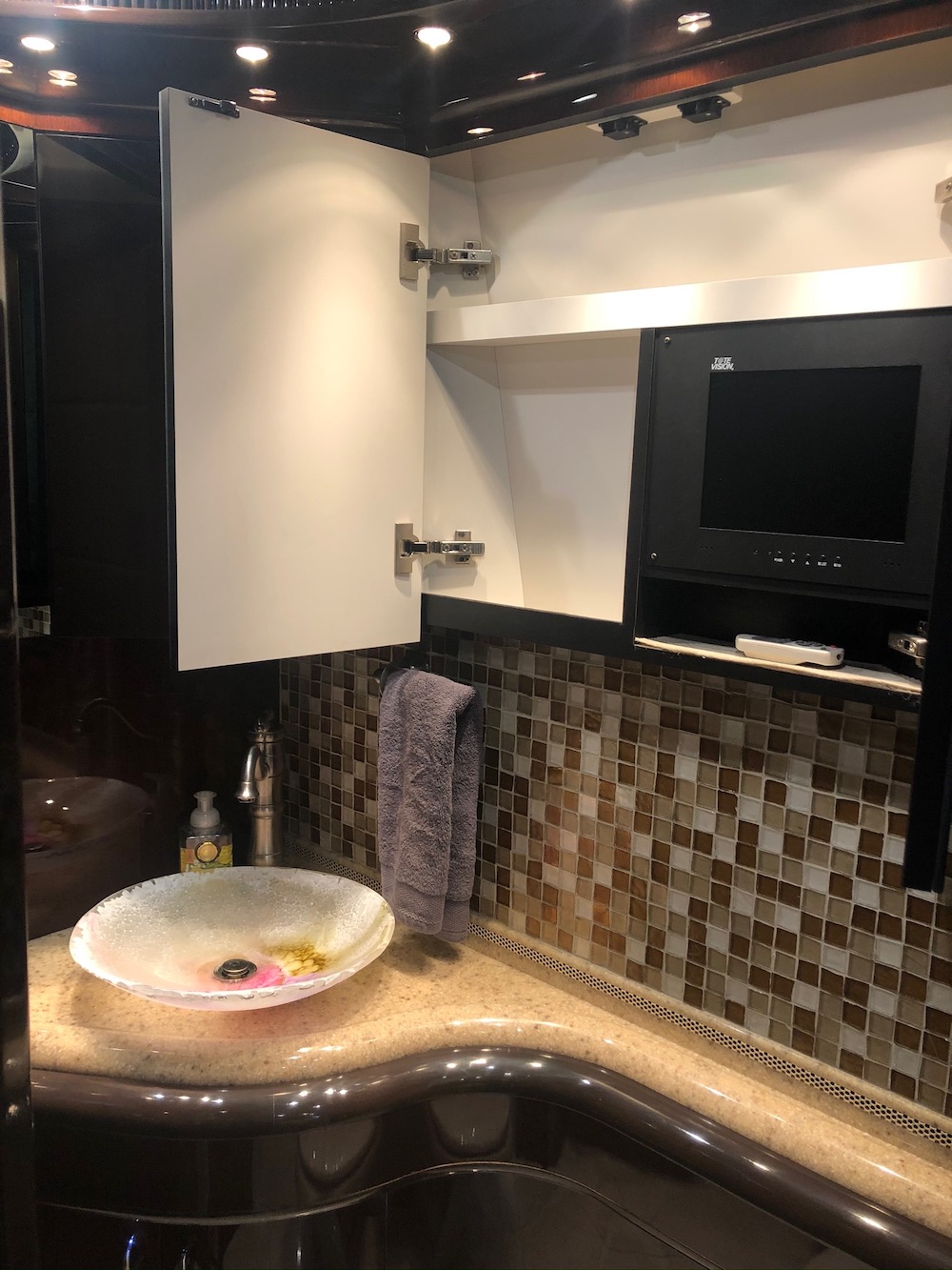 2009 Prevost Liberty H3-45 For Sale