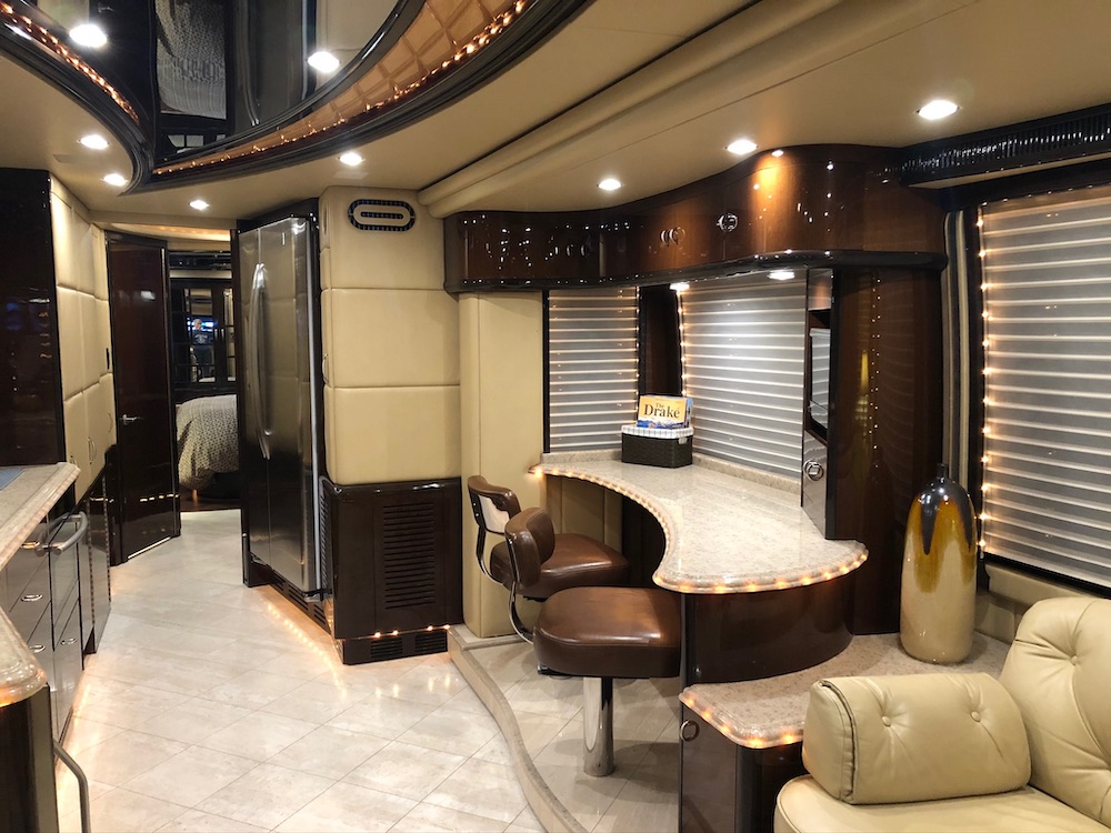 2009 Prevost Liberty H3-45 For Sale