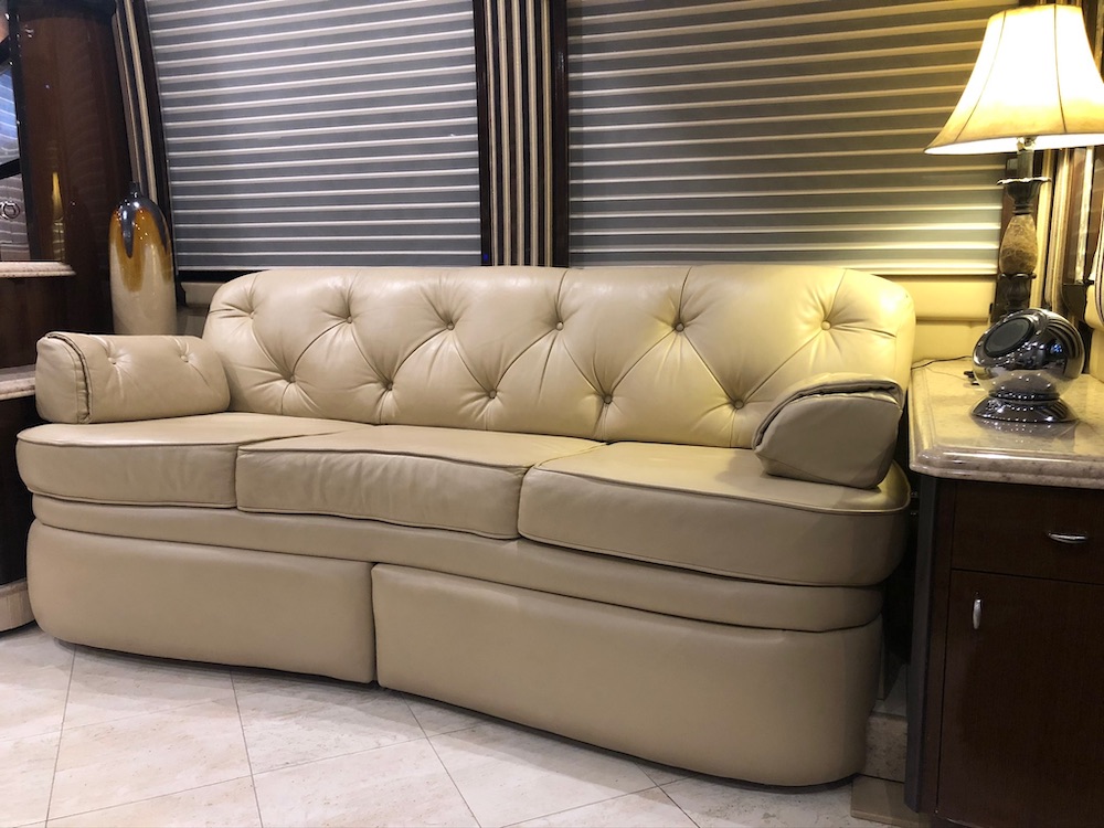 2009 Prevost Liberty H3-45 For Sale